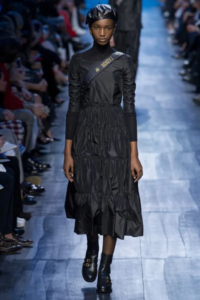 Look 7